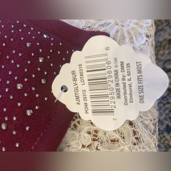 NWT EMBELLISHED Gloves Jack & Missy fleece lined texting gloves BURGUNDY… - Picture 8 of 10